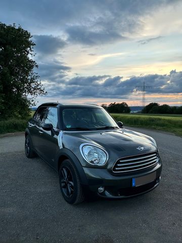 MINI COOPER_COUNTRYMAN