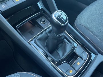 Skoda Karoq 1.5 TSI Clever *2XPDC*4XSHZ*LED*NAV* NAVI