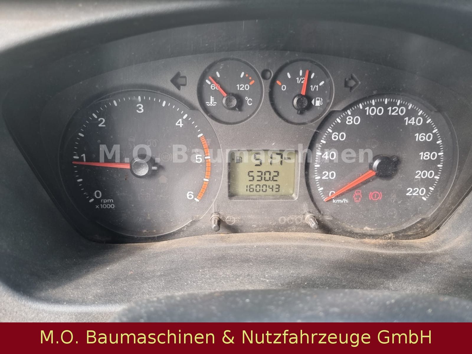 Fahrzeugabbildung Ford Transit Pritsche + Plane /  DOKA / 2,2L /