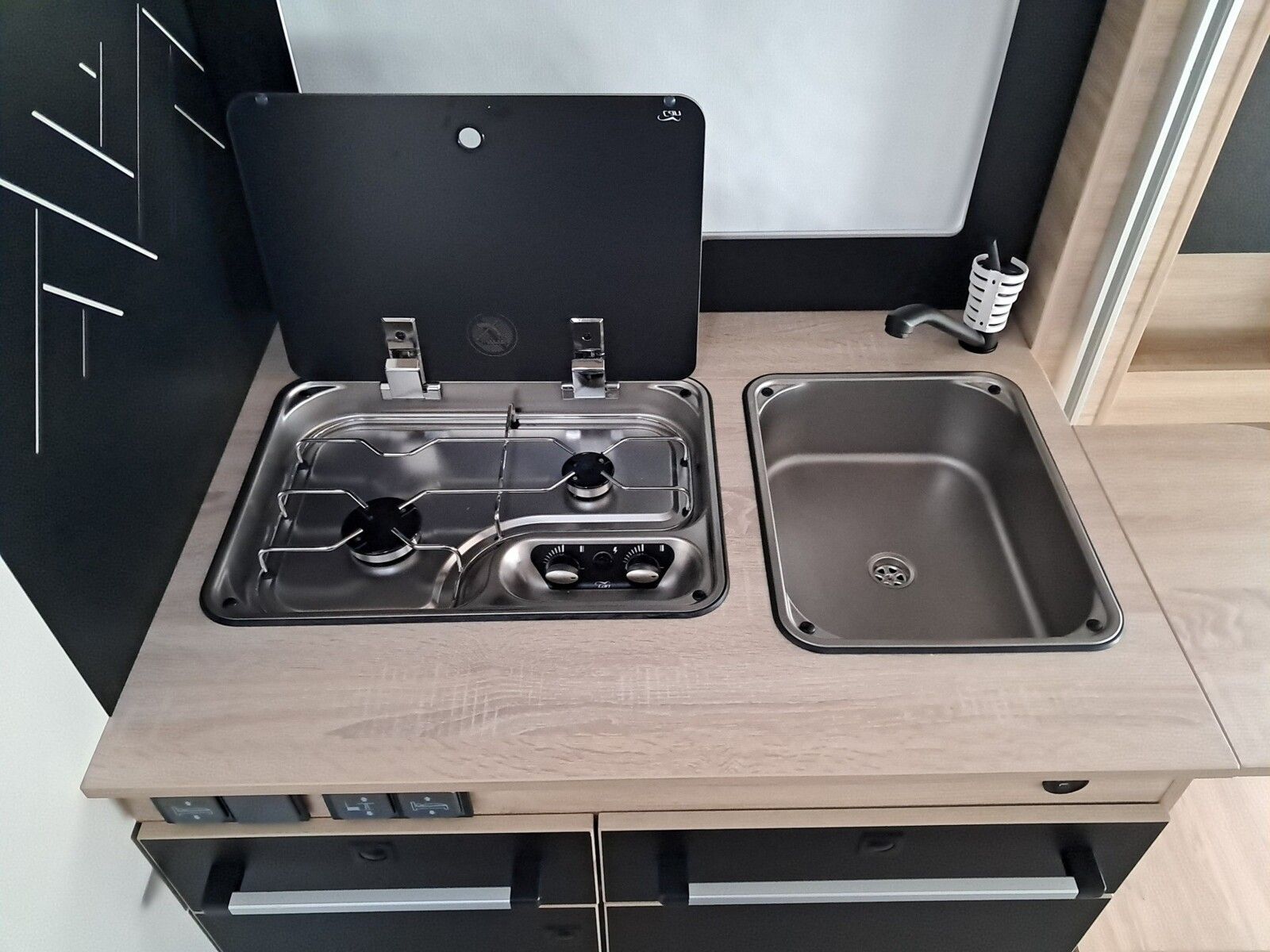 Fahrzeugabbildung Chausson Teilintegriert Titanium Line 630 Dörr30YEdition