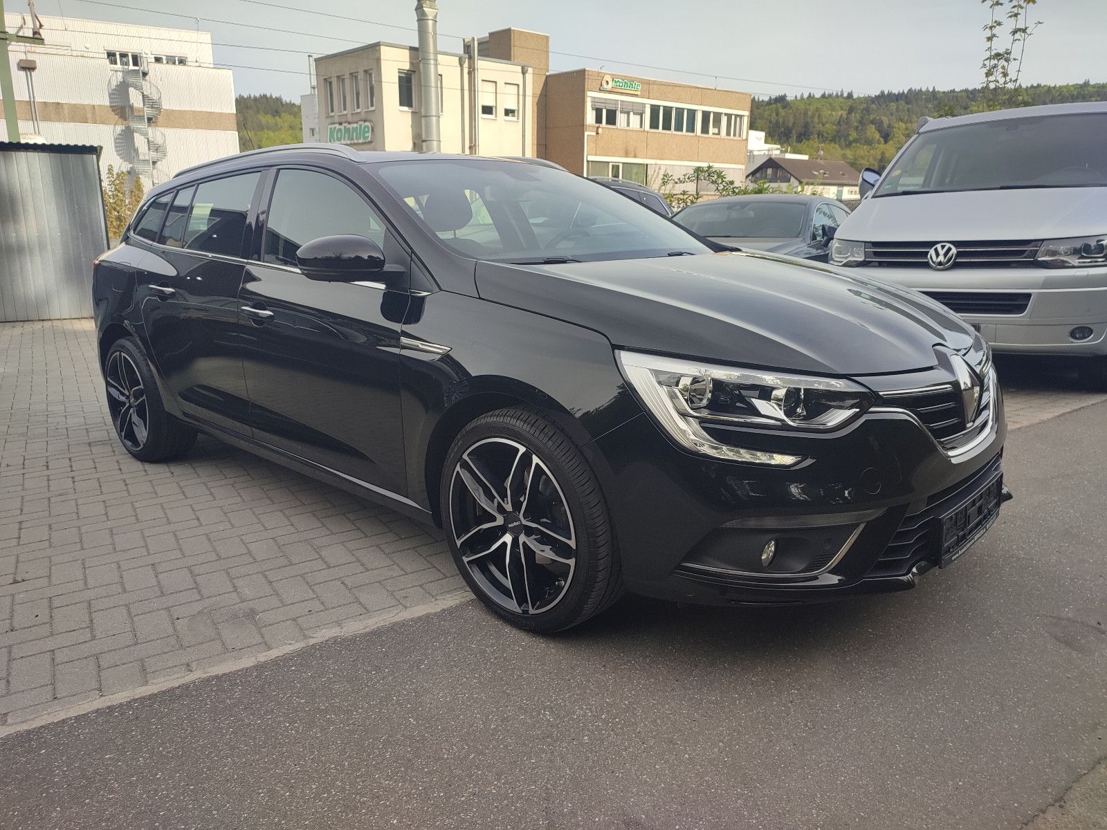 RENAULT Megane