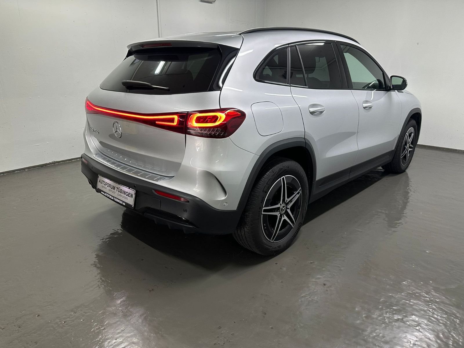 Fahrzeugabbildung Mercedes-Benz EQA 250 AMG-LINE*NIGHT*AHK*LED*IHC*NAVI*PANORAMA