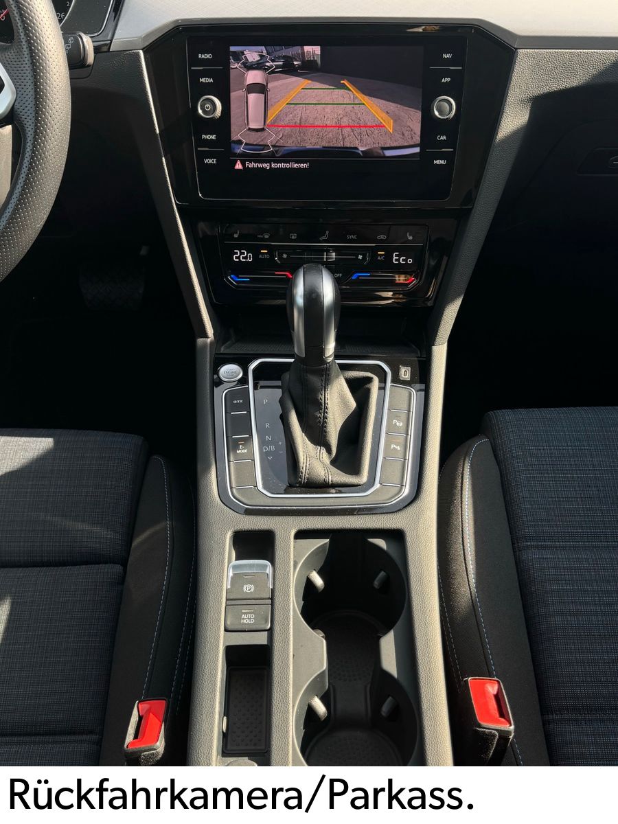 Fahrzeugabbildung Volkswagen Passat Variant GTE Massage SHZ Kam ACC Lane LED