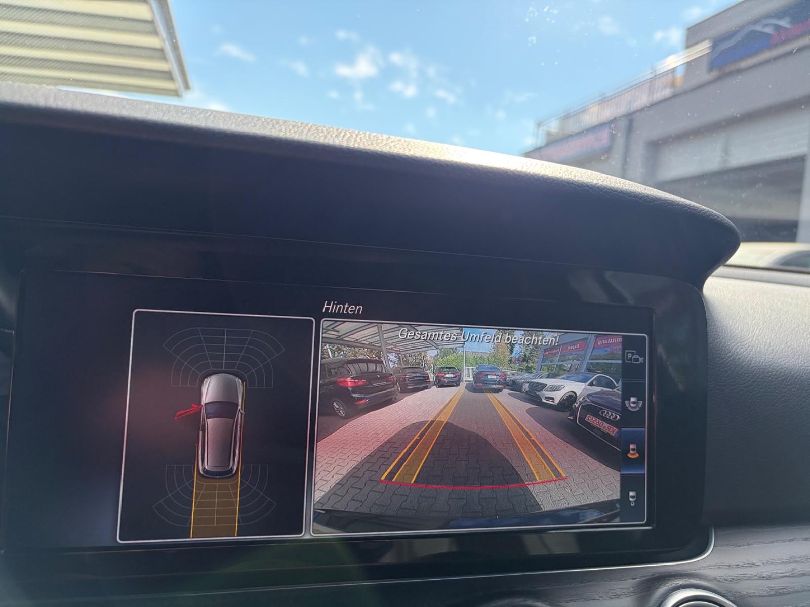 Mercedes-Benz E 300 d T 9G Avantgarde|NAVI|LED|KAM|AHK|Sport