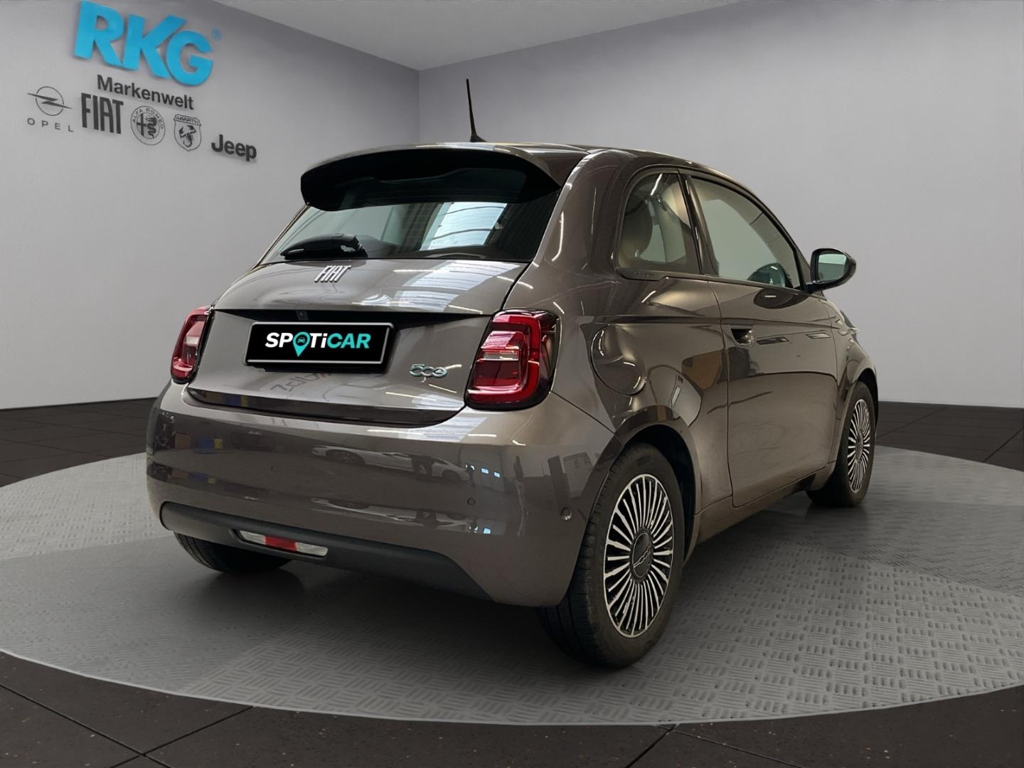 Fiat 500e Icon/Kamera/PDC/Carplay/Sitzheizung