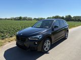 BMW X1 F48 20i X-Drive M-Sport Pano HuD AHK LED  - BMW X1: X1drive