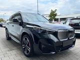 BMW iX1 eDrive20 M-Sportpaket-Pro 19-Zoll/HK/AHK/HUD - schwarze BMW iX1