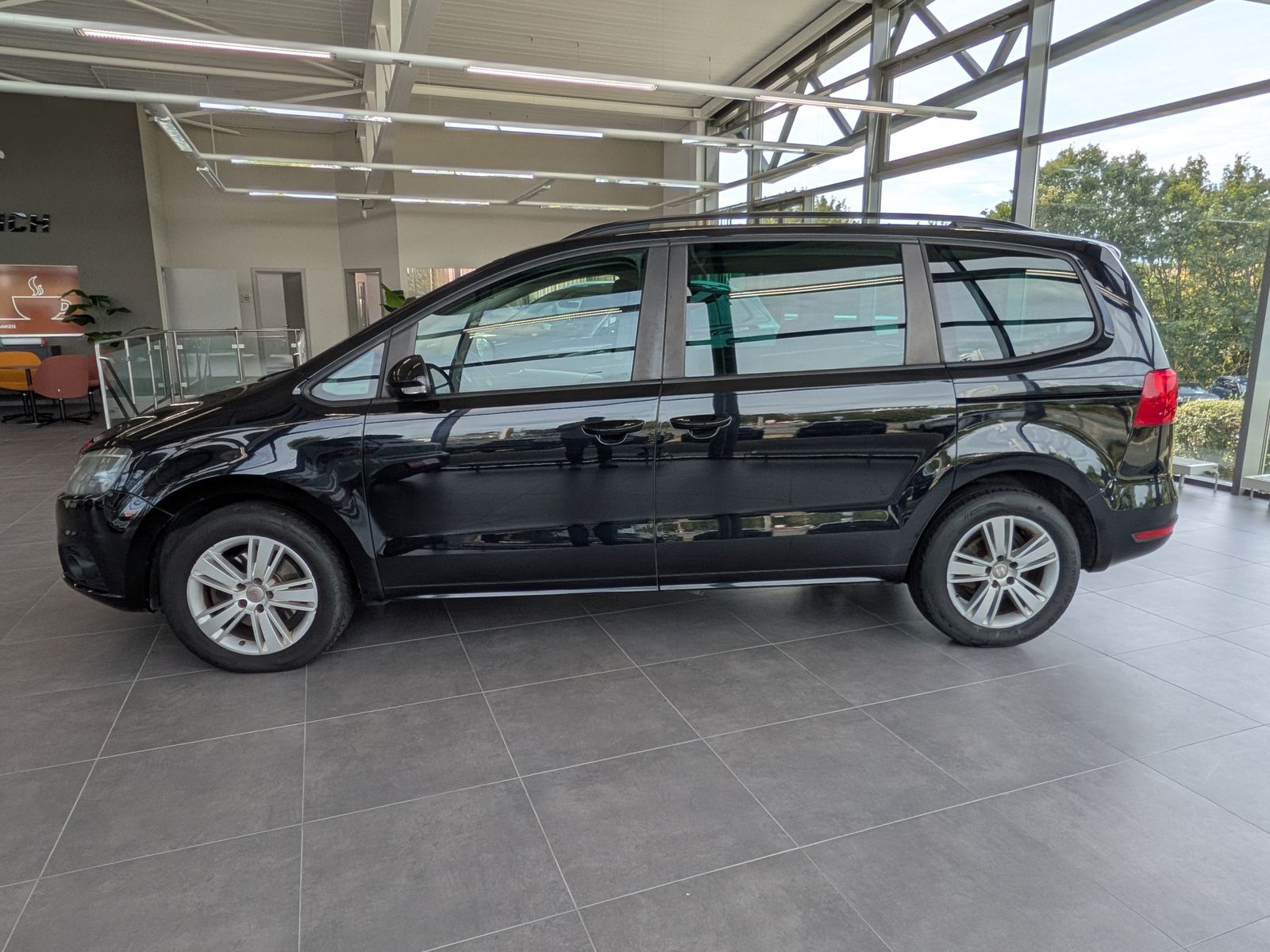 Fahrzeugabbildung SEAT Alhambra 2.0 TDI Style Bi-Xen 7-Sitz Cam Tempoma
