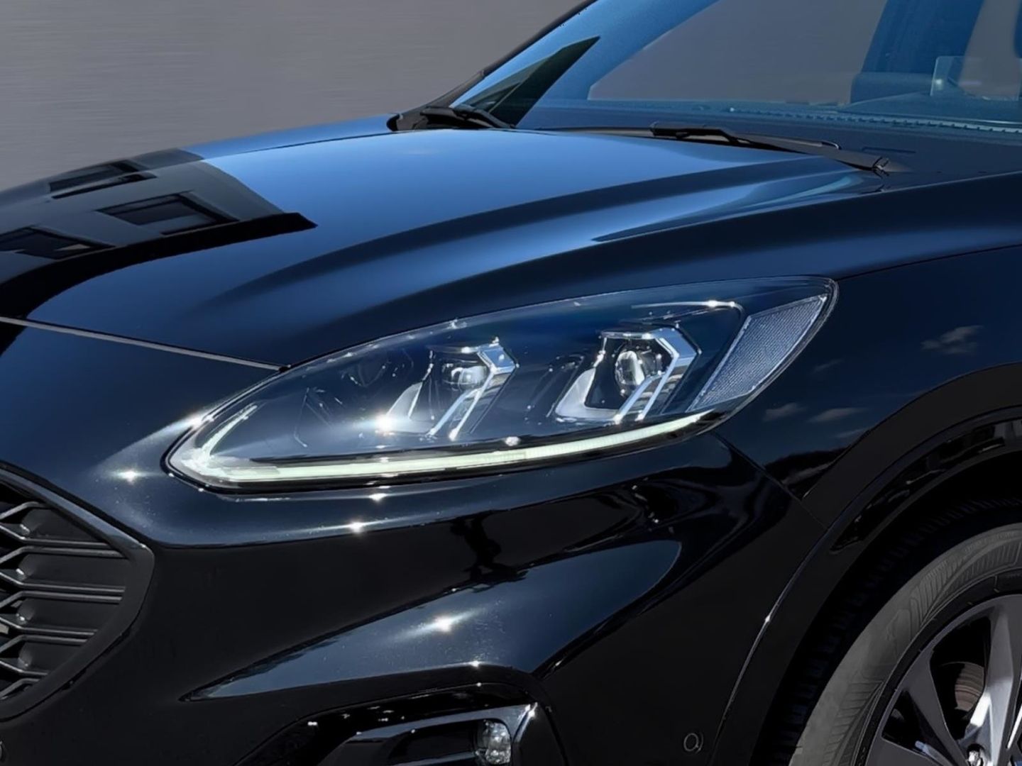Fahrzeugabbildung Ford Kuga ST-Line X HUD AHK-klappbar Navi Soundsystem