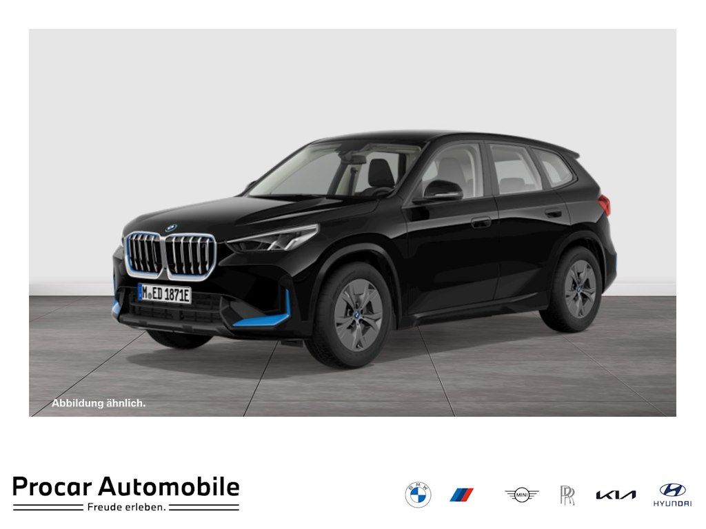 BMW iX1 xDrive30 RFK NAVI Standh. LED Sound Syst.