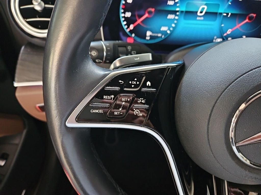Fahrzeugabbildung Mercedes-Benz E 400 dT 4M Avantg. Distronic+ SDHZ Sitzkl. 360°