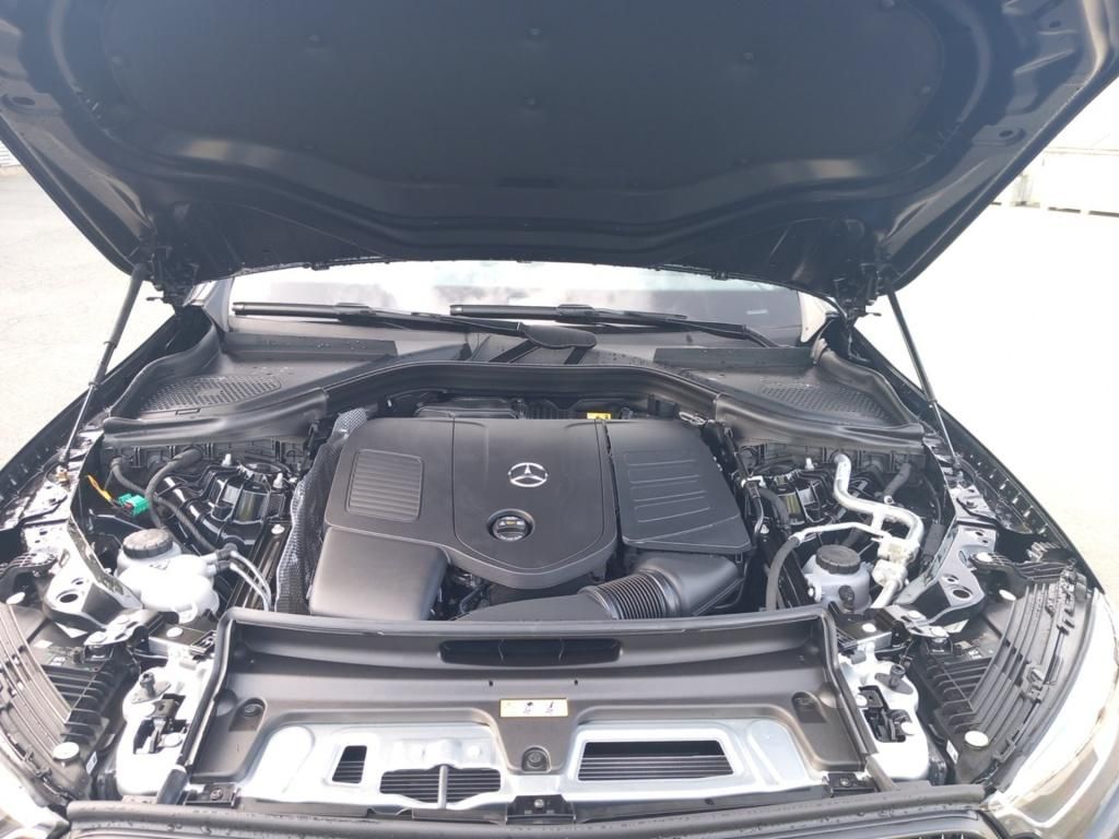 Fahrzeugabbildung Mercedes-Benz GLC 300 e 4M AMG*AHK*Pano-Dach*Distronic*Burmest