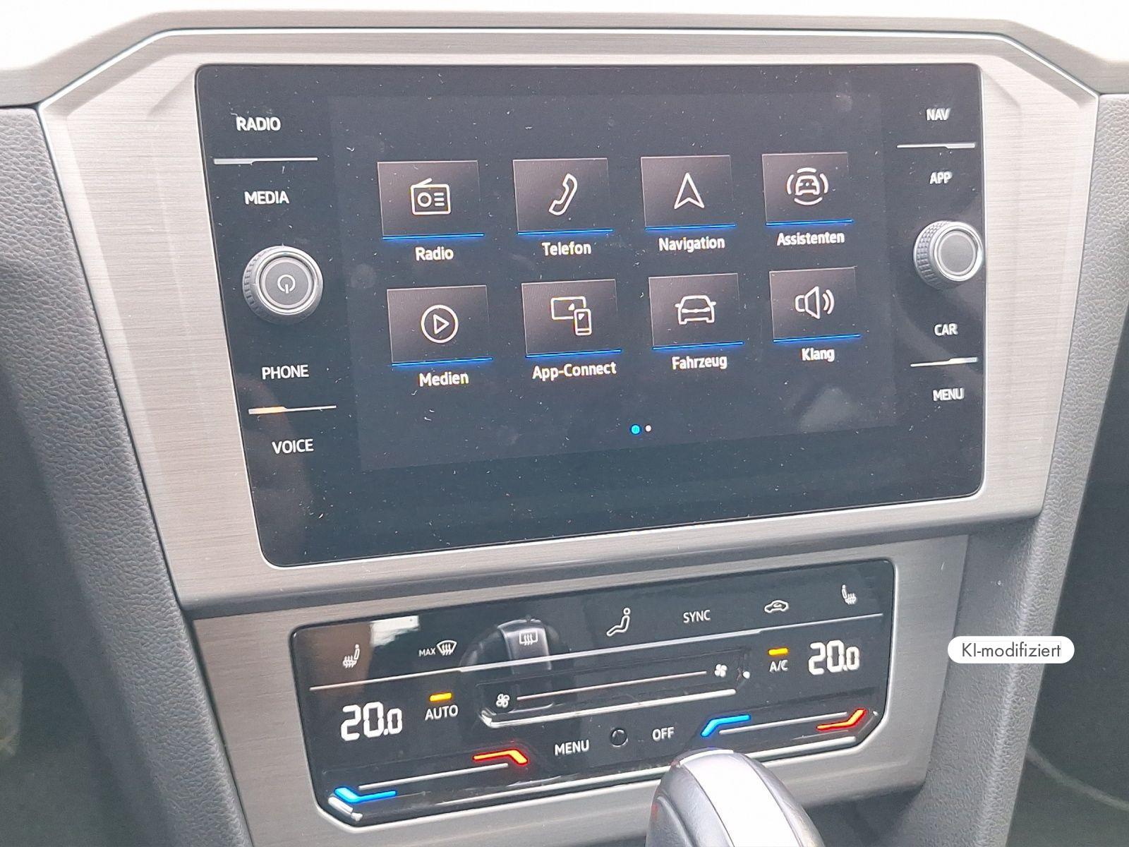 Volkswagen Passat Variant CONCEPTLINE 1.5 TSI DSG LED NAVI 