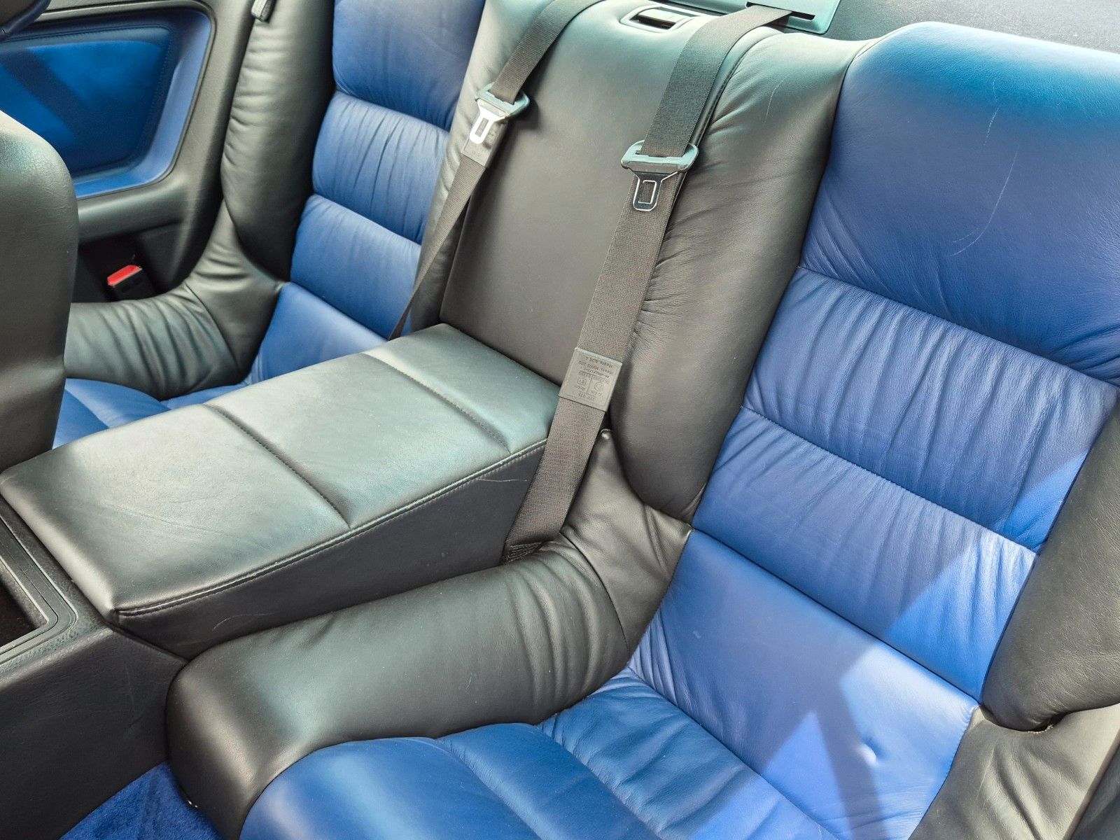 Fahrzeugabbildung BMW 850Ci/Deutsch/Sammler/Individual Interieur