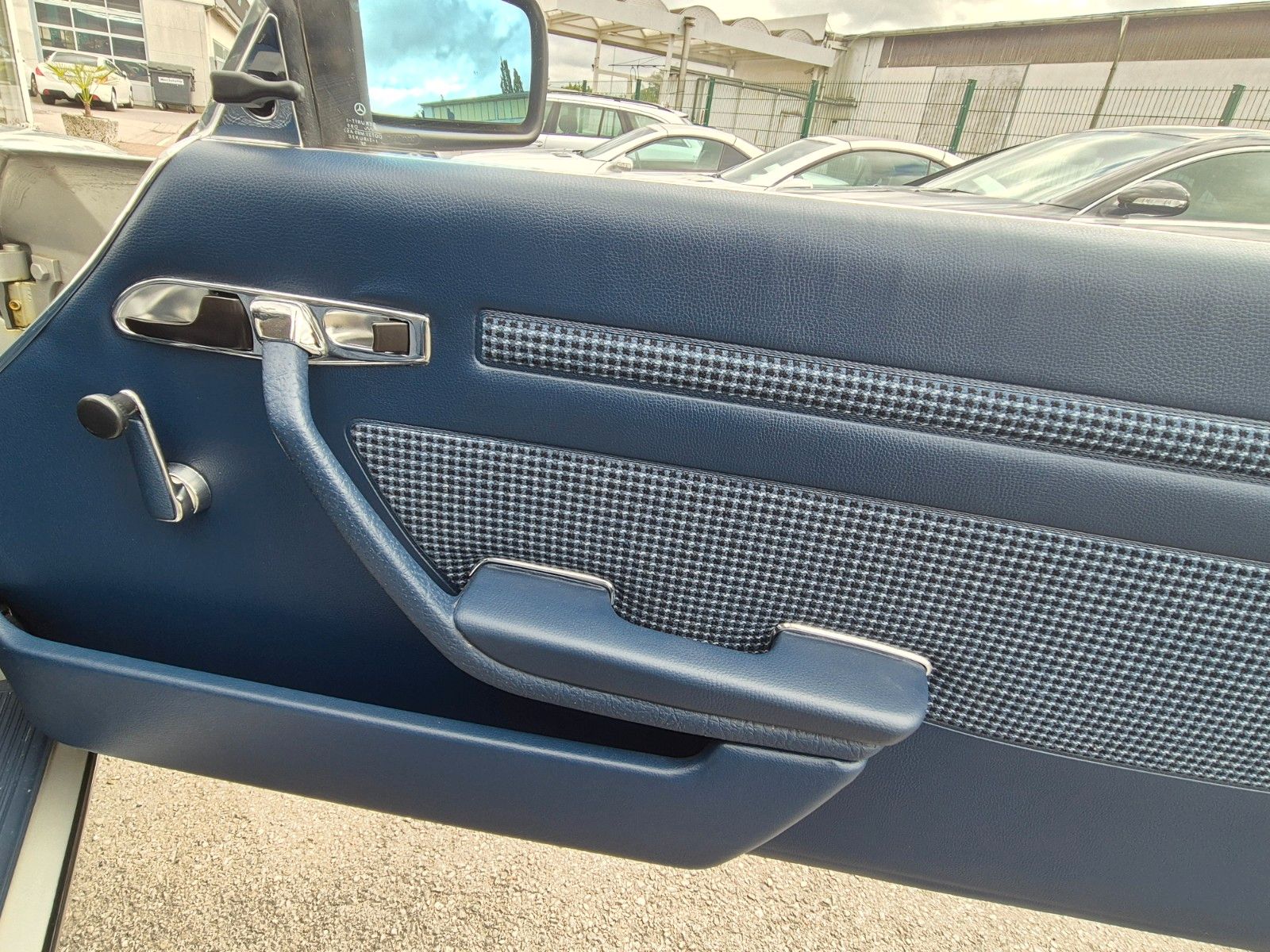 Fahrzeugabbildung Mercedes-Benz 450 SLC/1. Hand/Deutsch/Original 13.900 km!