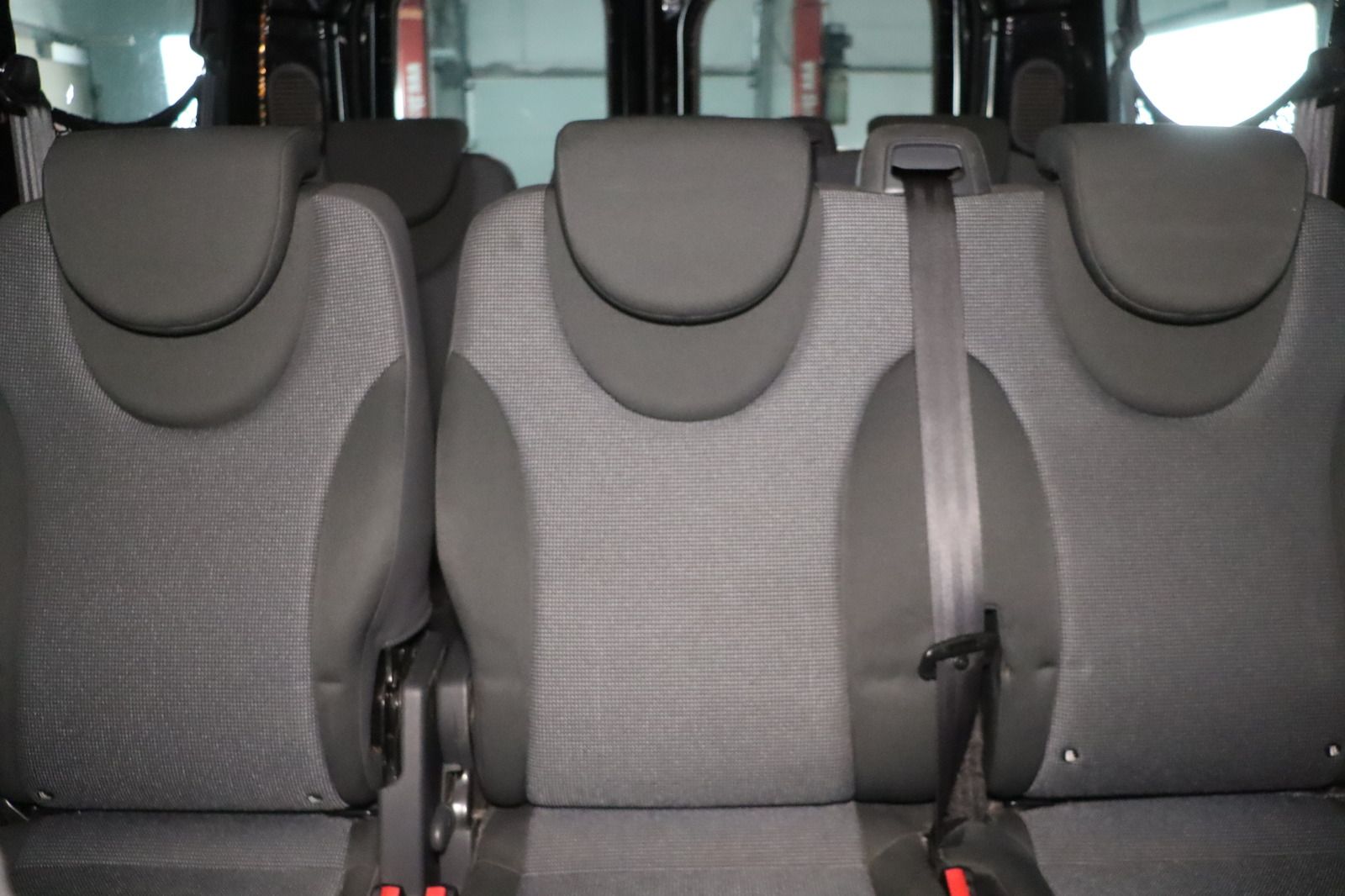 Fahrzeugabbildung Peugeot Expert Tepee 1.6HDI COOL 8 Sitzer