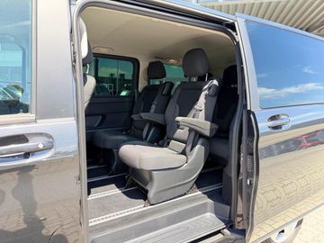 Mercedes V 250 - 12