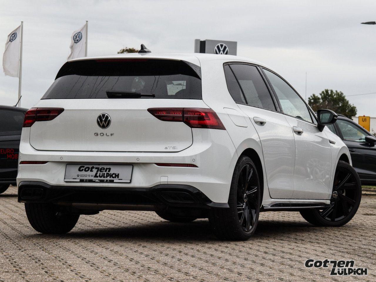 Volkswagen Golf VIII R-Line 1.5 eTSI DSG Klima Navi LED
