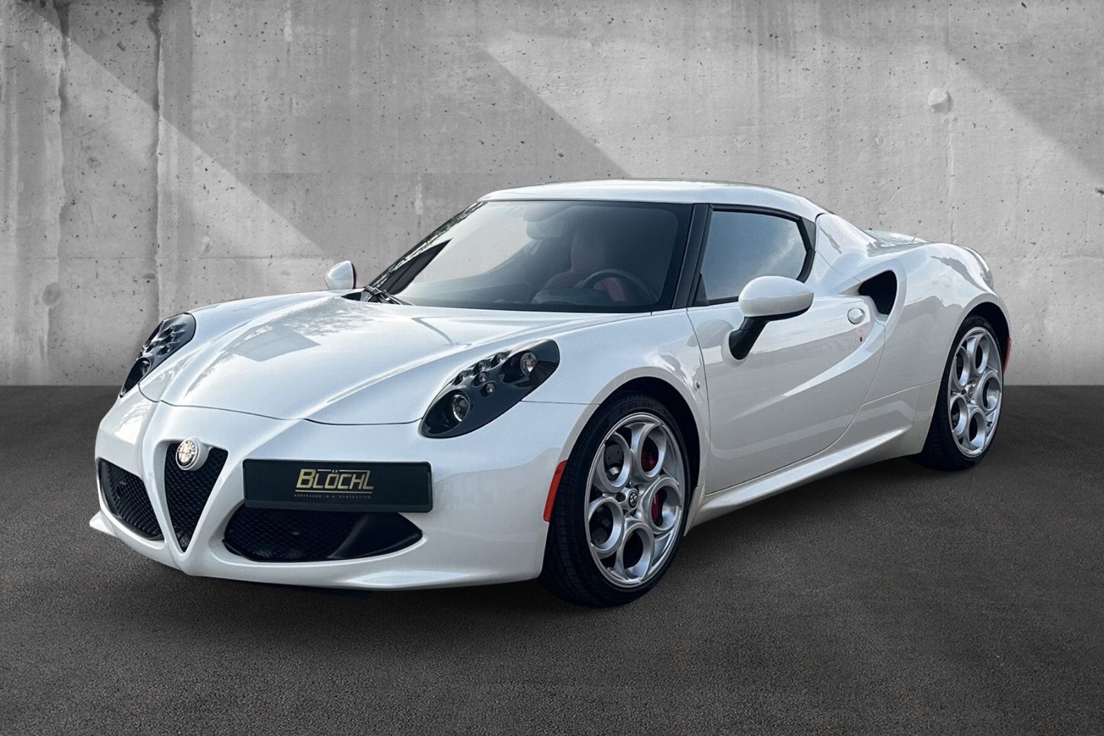 Fahrzeugabbildung Alfa Romeo 4C*1.Hand*Deutsches Auto*Carbon Scheinwerfer