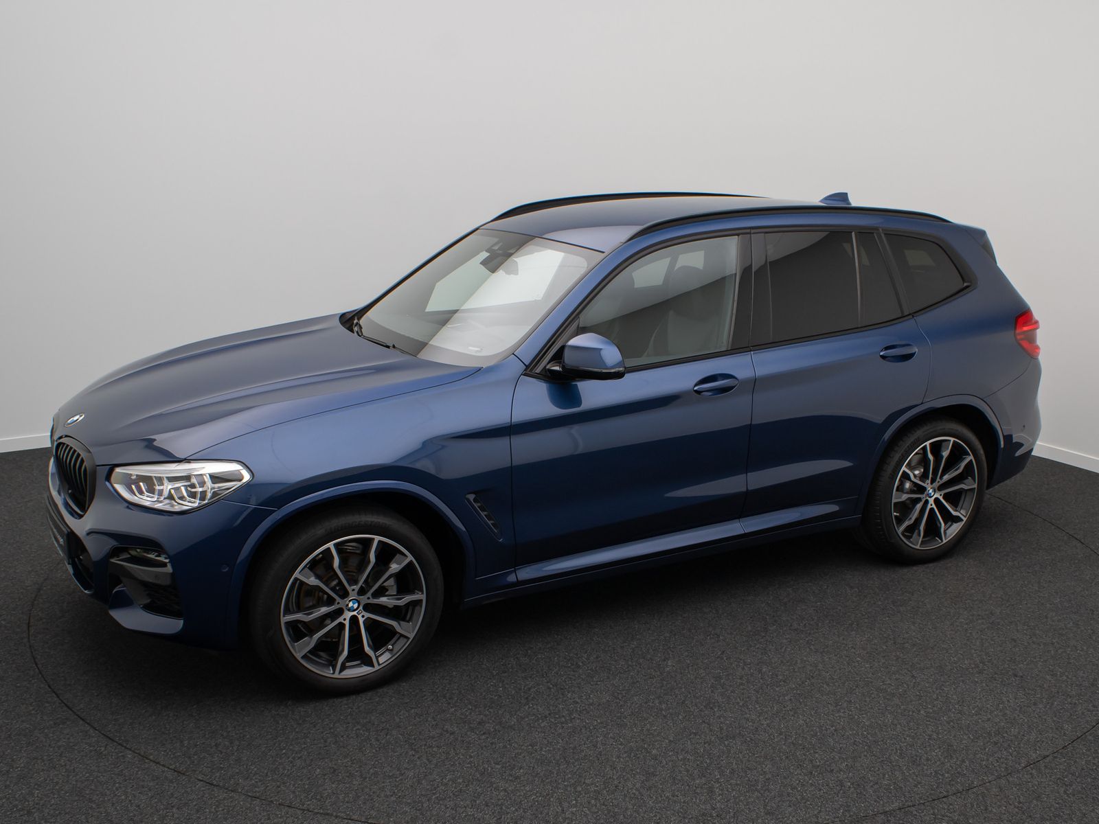 Fahrzeugabbildung BMW X3 xD20d M SPORT HUD DAB Kamera AHK Alarm 20Zoll