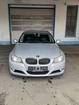 BMW 330 Baureihe 3 Touring 330d xDrive - BMW 330: 330d Xdrive
