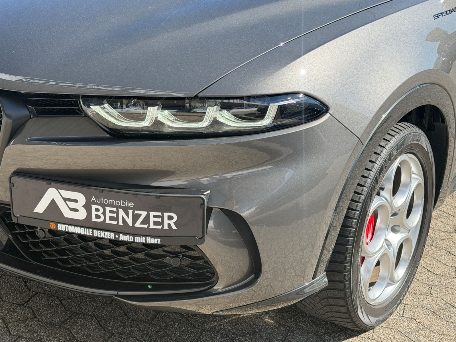 Fahrzeugabbildung Alfa Romeo Tonale Edizione Speciale/DNA/ACC/APPLE-CAR