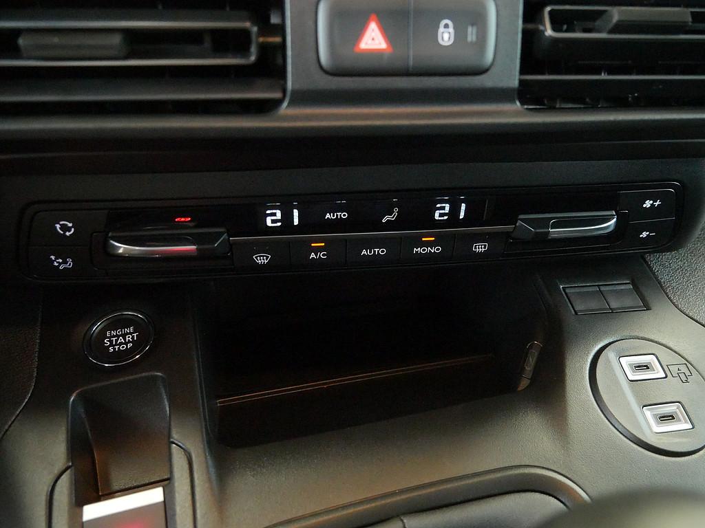 Citroën Berlingo M BlueHDi 130 Max SHZ NAVI AHK LED PANO