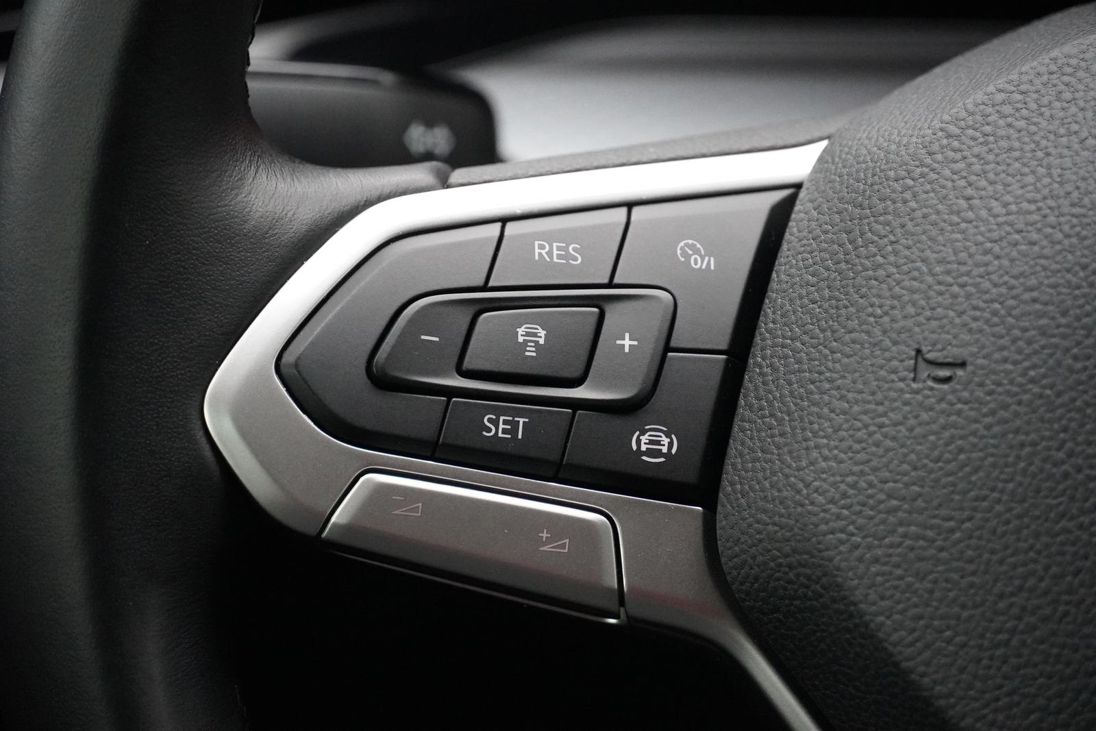 Volkswagen Golf VIII 1.0 Active LED Navi PDC Spurhalte DAB, миниатюра 21