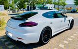 Porsche Panamera GTS  Carraraweiß  - Porsche Panamera: Weiß