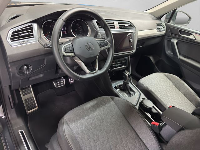 Fahrzeugabbildung Volkswagen Tiguan Move 1,5 TSI DSG+IQ Drive+LED+Cam+Winter
