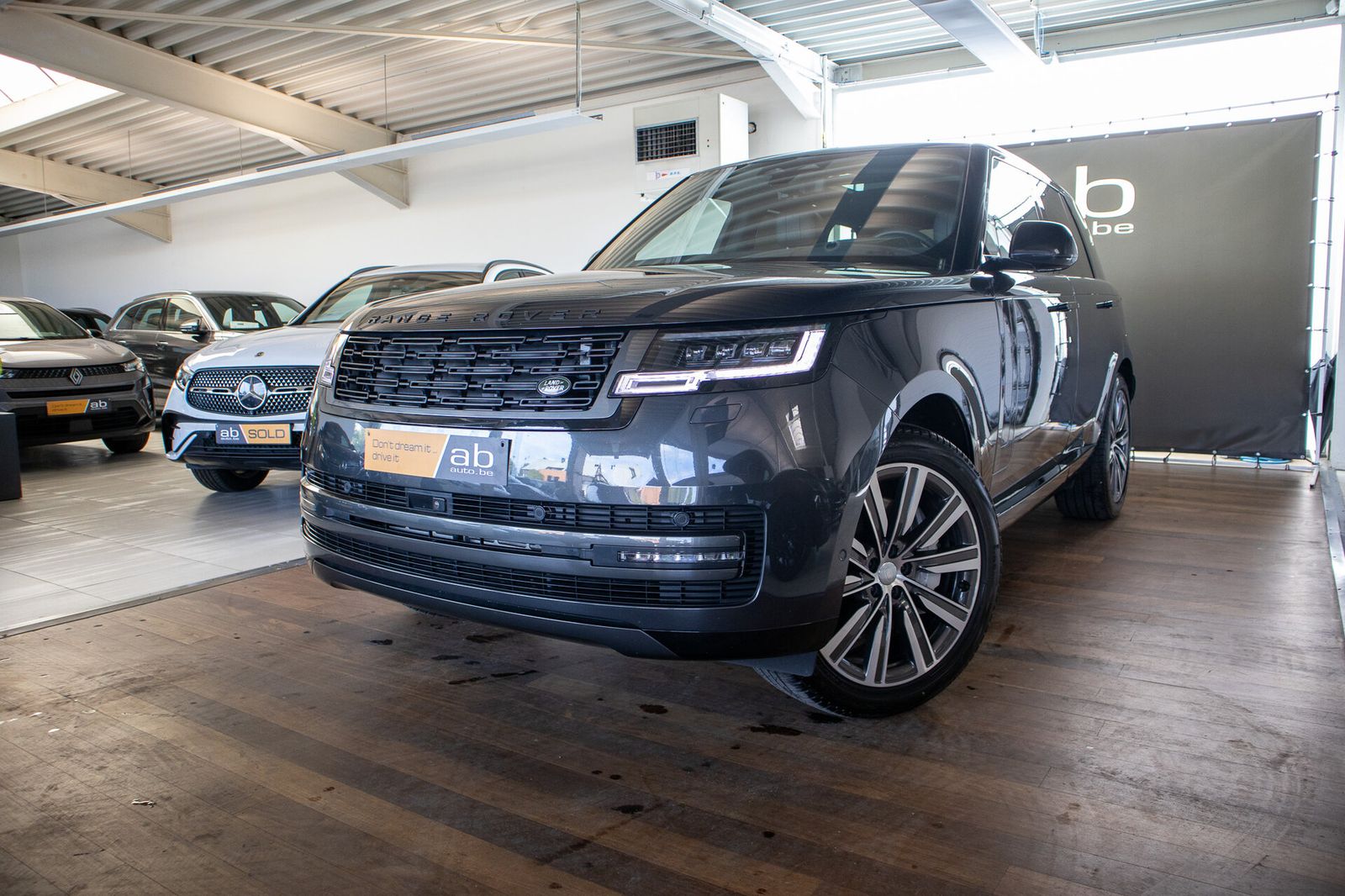Land Rover Range Rover HSE 460e luchtvering, panoramadak, z