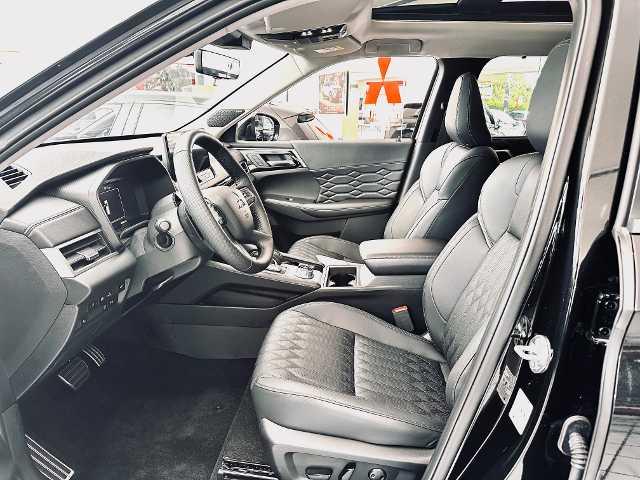 Mitsubishi Outlander 2.4L PHEV TOP 2-Farb
