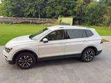 Volkswagen Tiguan Allspace 2.0 TDI DSG Matrix HUD 360 AHK  - Volkswagen Tiguan Allspace in Osnabrück