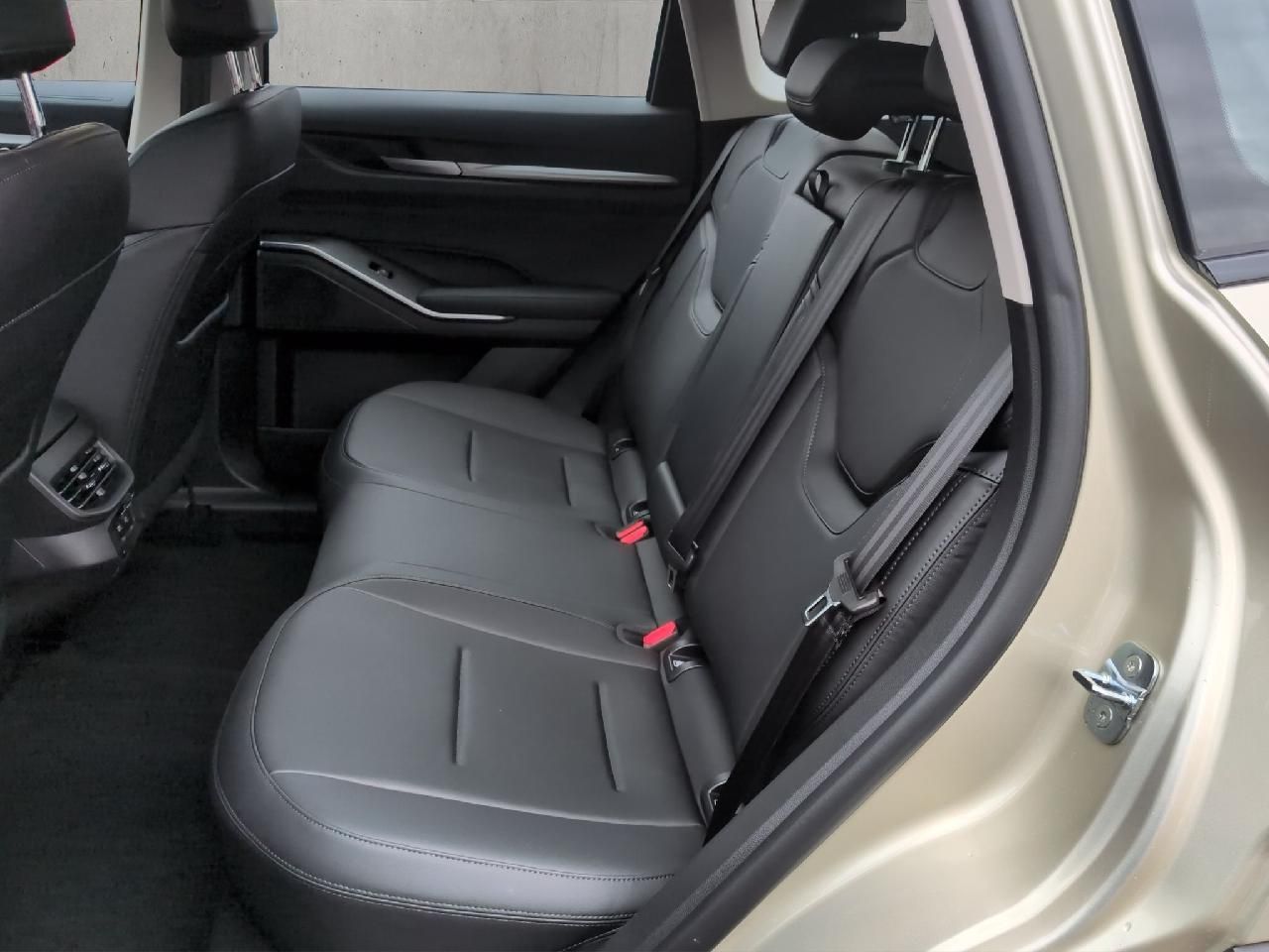 Fahrzeugabbildung GWM Haval H6 1.5 HEV 179 kW FWD Premium