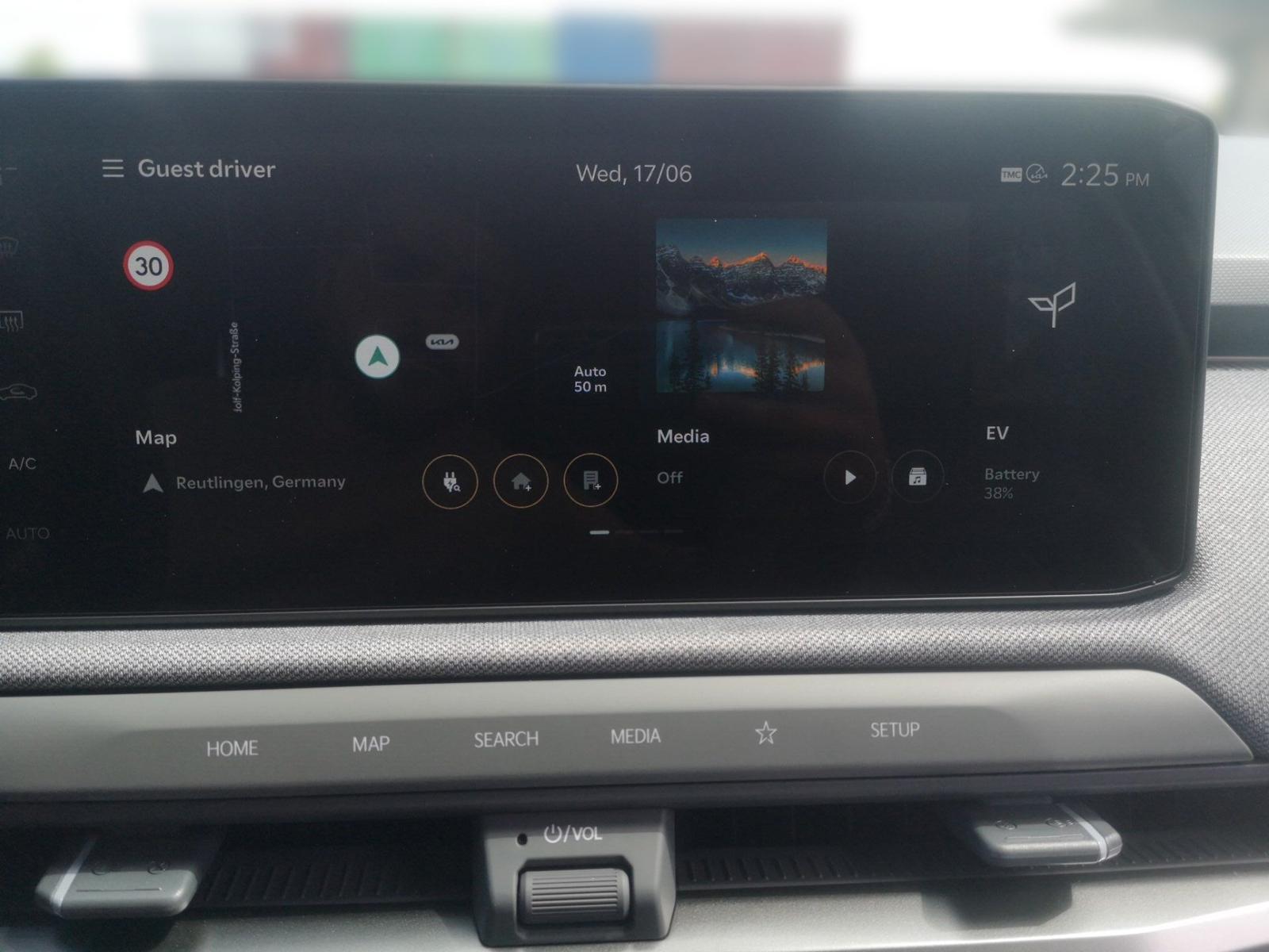 Kia EV3 81 kW/h Earth ACC KeyLess LED Navi PDC LM