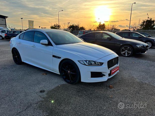 JAGUAR XE