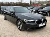 BMW 520d Touring xDrive 360°Ka Driving Assistant AHK - BMW 520 SUV