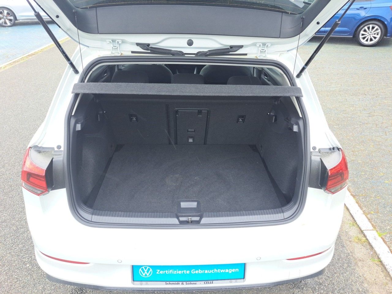 Volkswagen Golf VIII 1.0 eTSI Navi/ACC/RFK Klima Navi foto 15