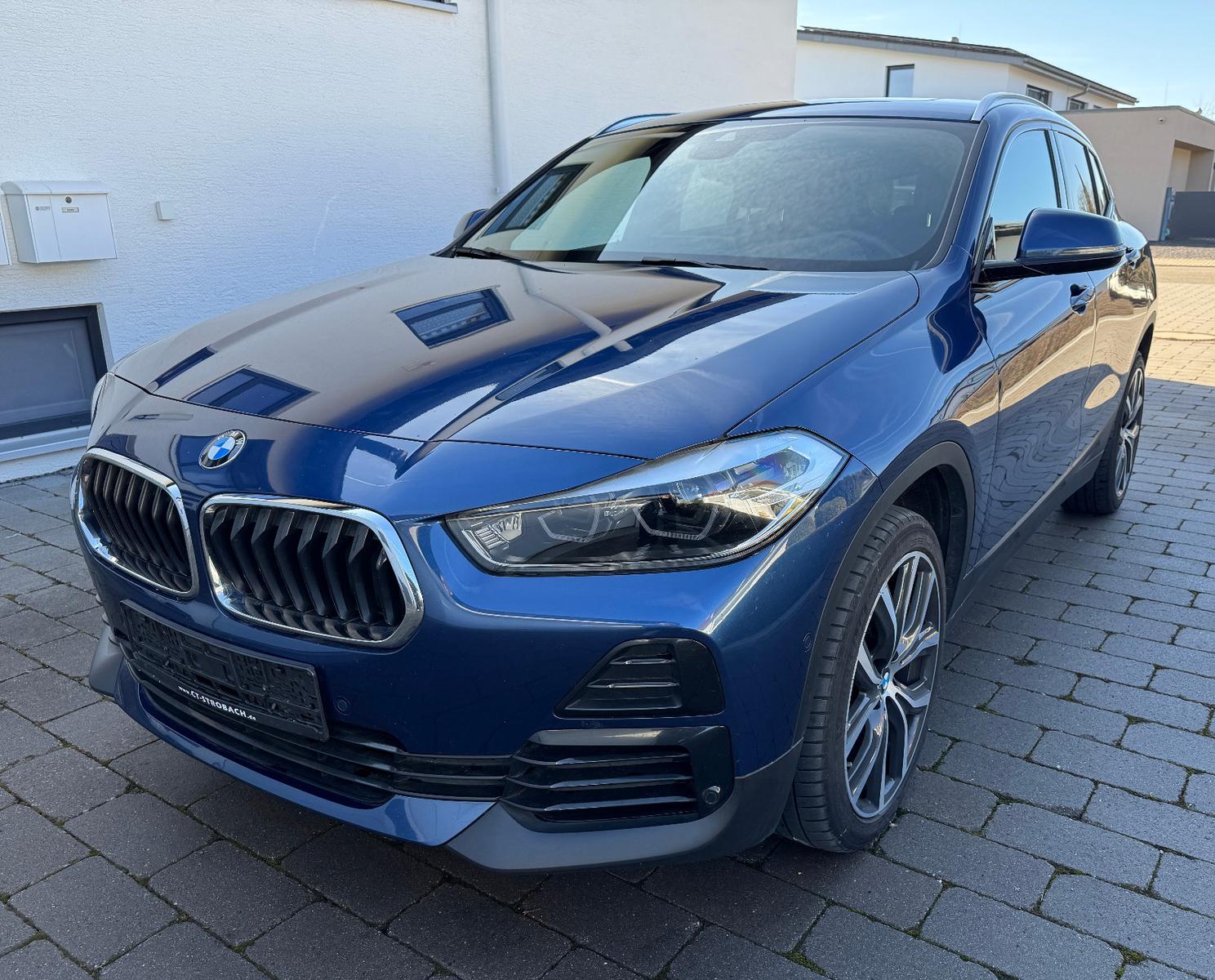 BMW X2 xDrive 20 d Advantage *HUD *Pano *LED *AHK...