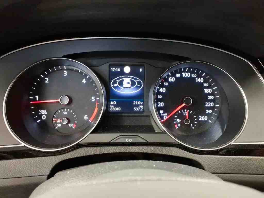 Volkswagen Passat Variant - Bild 6