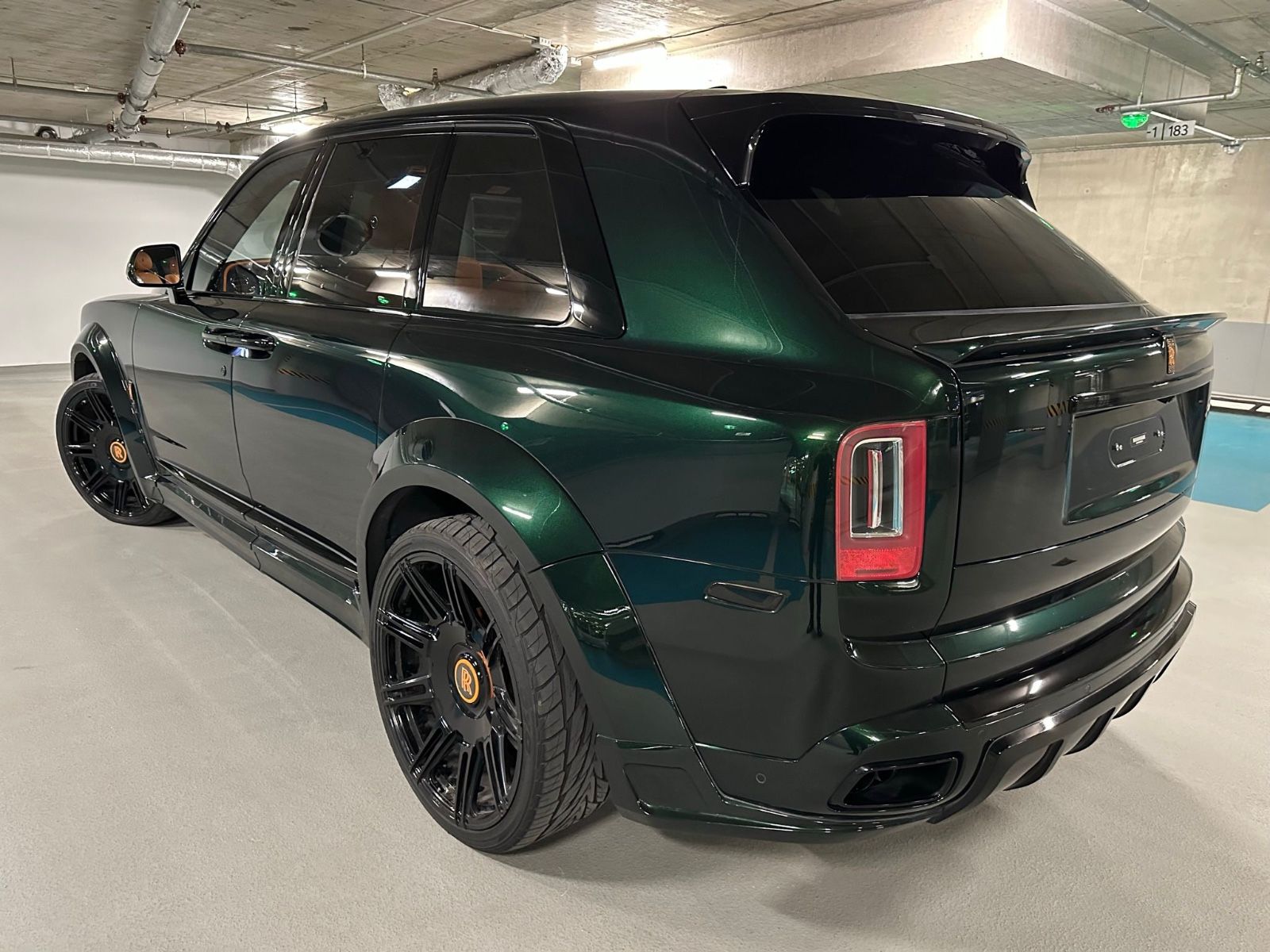 Fahrzeugabbildung Rolls-Royce Cullinan NOVITEC OVERDOSE/SHOOTING STAR/MANDARIN