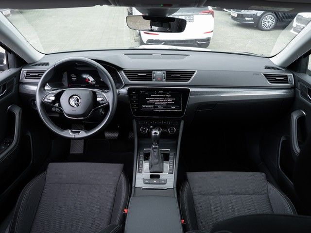 Superb Combi Style iV AHK PANO STANDH MATRIX