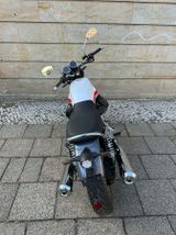 Moto Guzzi V7 IV SPECIAL E5 RED STRIPE - Offers matching your search criteria