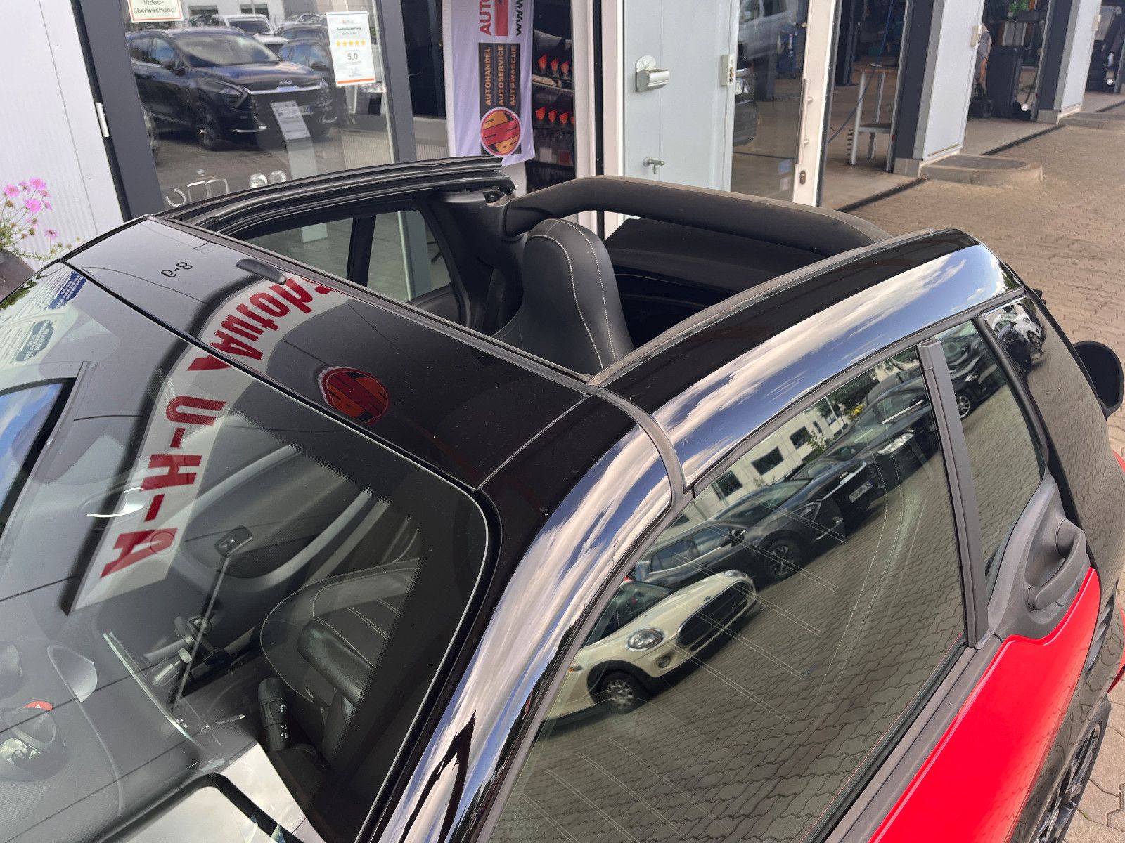 Fahrzeugabbildung Smart ForTwo Cabrio  66 kW Automatik / SHZ