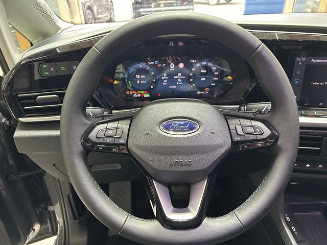 Ford Grand Tourneo Connect PHEV Titanium