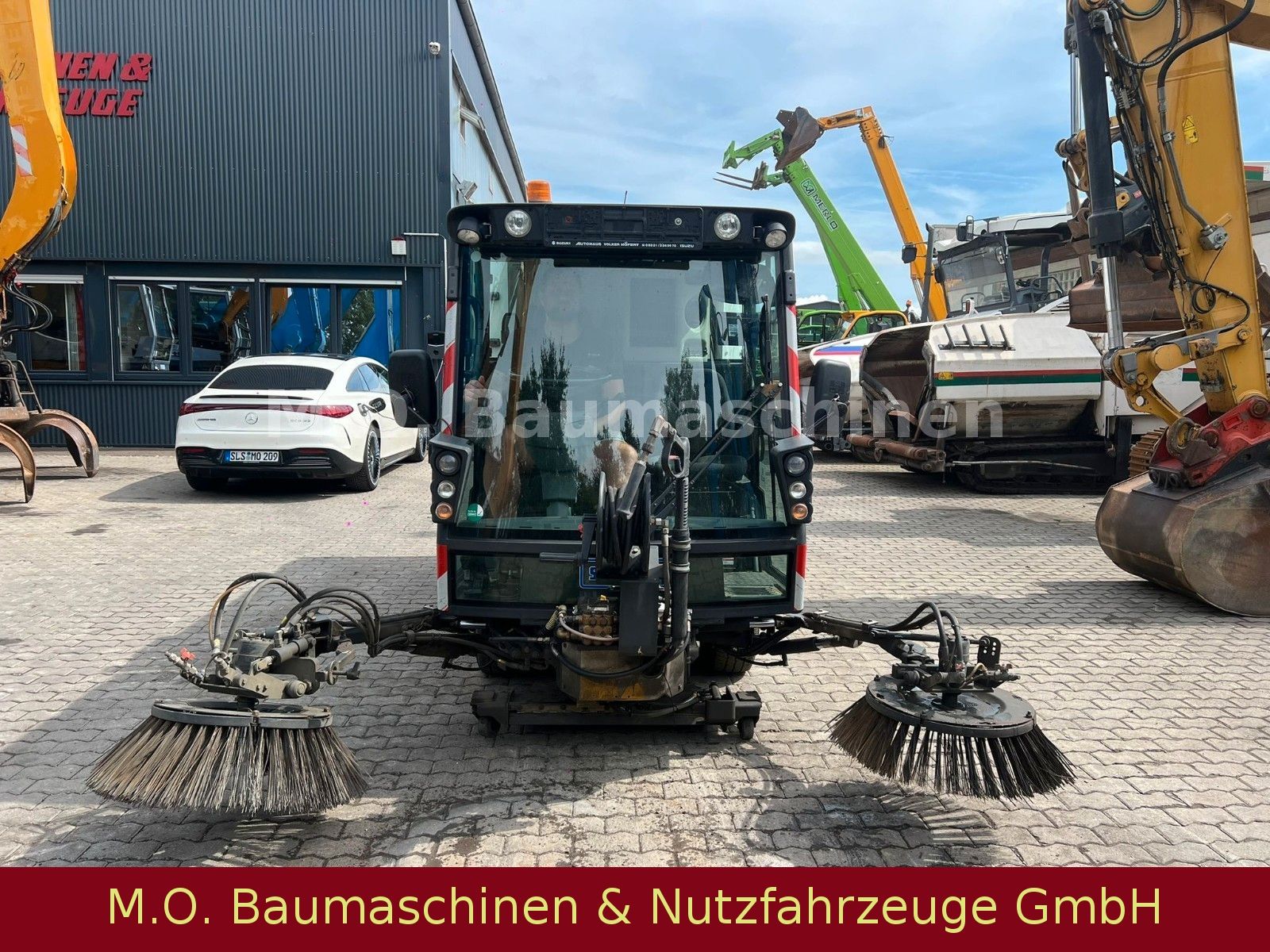 Fahrzeugabbildung Schmidt AEBI Schmidt Swingo 200 / Kehrmaschine /
