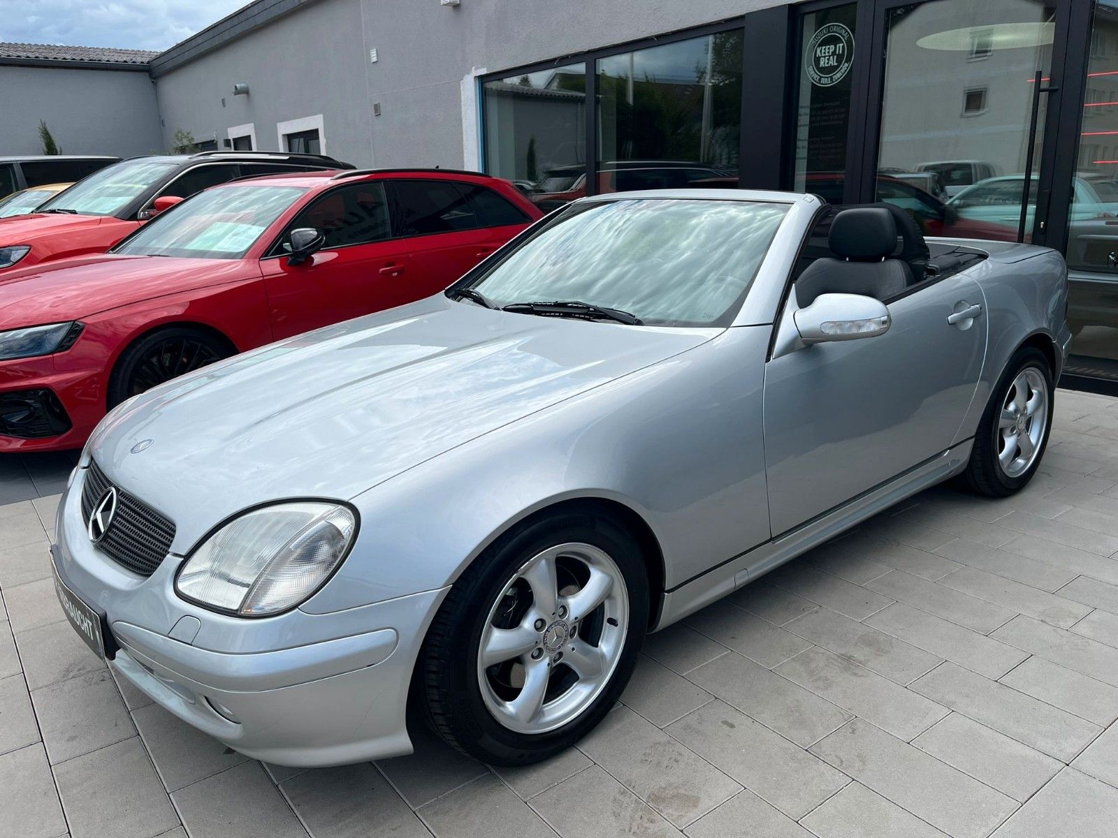 Fahrzeugabbildung Mercedes-Benz SLK 320*1.Hand*Holz*HU07/2027*Scheckheftgepflegt