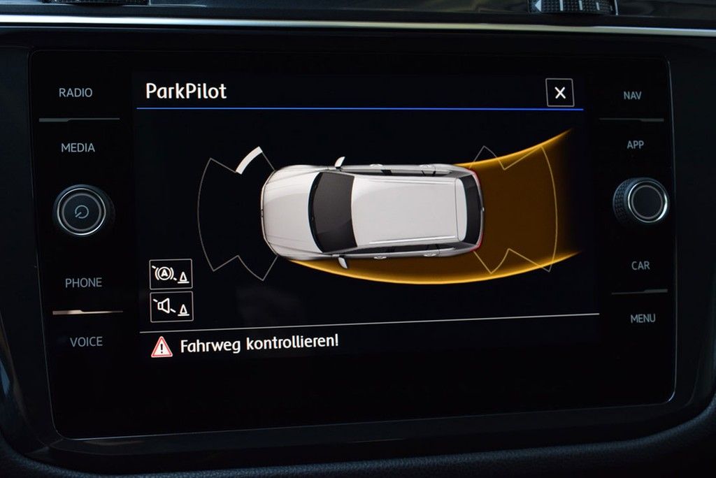 Fahrzeugabbildung Volkswagen Tiguan Allspace TDI 2.0 4M/DSG *Highline*7-Sitze