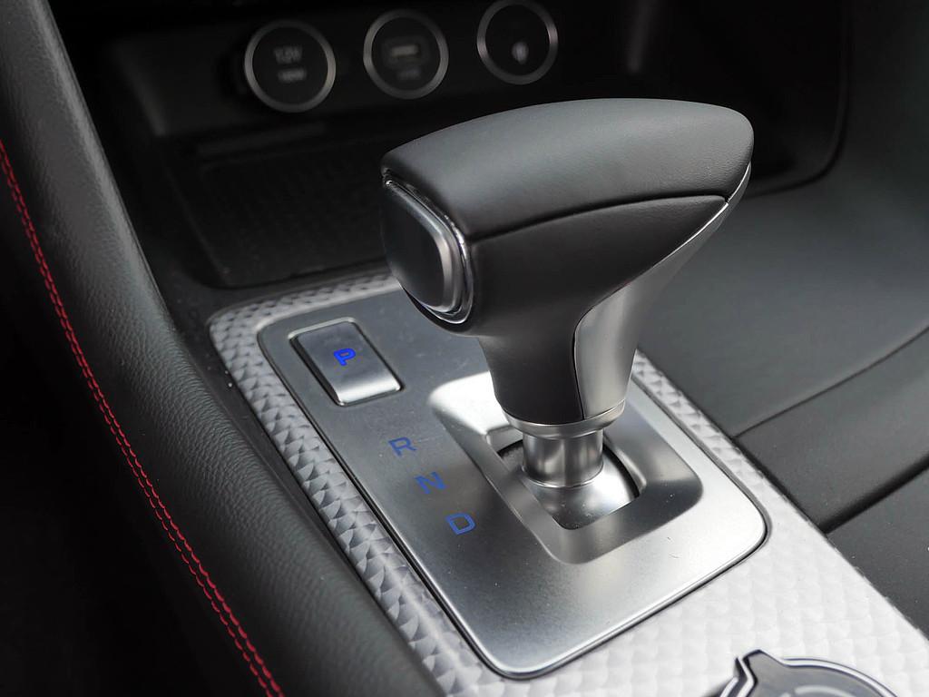 Genesis G70 Shooting Brake 2.2 Sport LED HUD ACC LEDER
