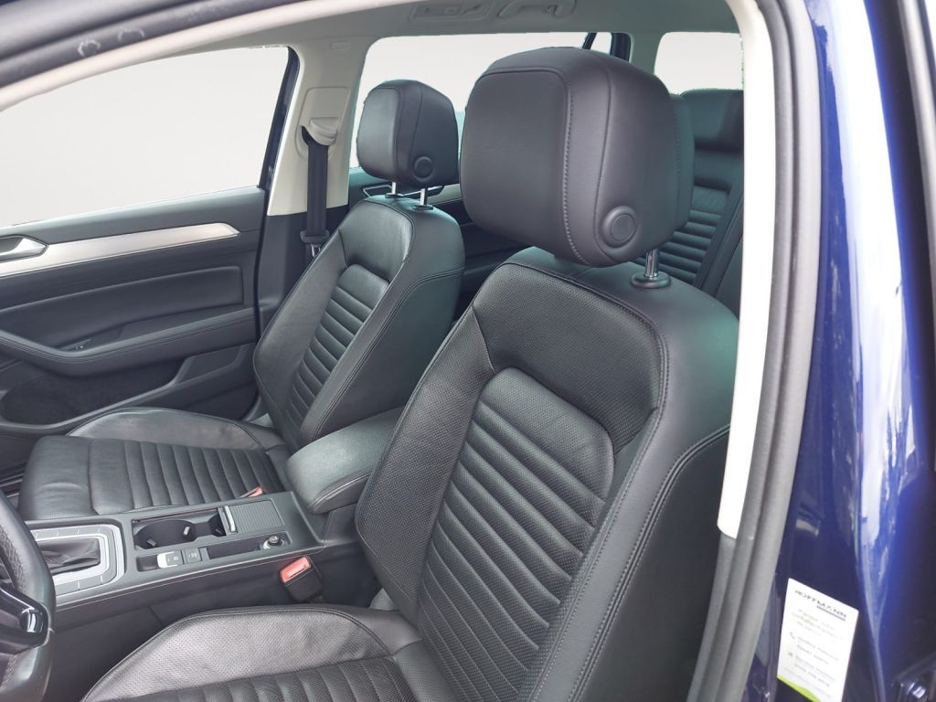 Fahrzeugabbildung Volkswagen Passat Alltrack 2.0 TDI 4Motion DCC AHZV Navi